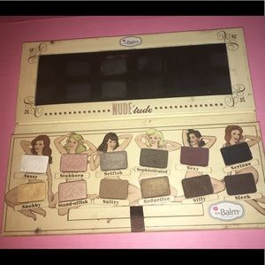 The balm nude tude palette